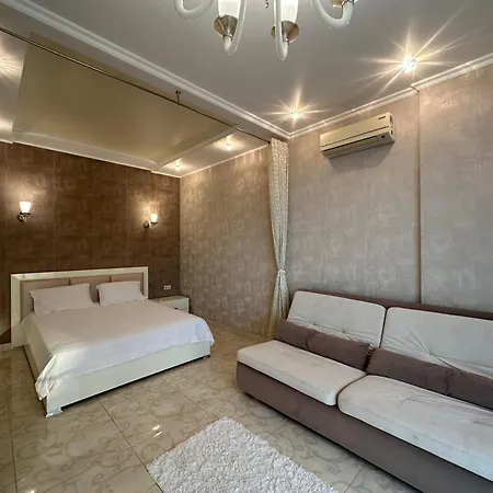 Apartment затишна з шикарним видом
