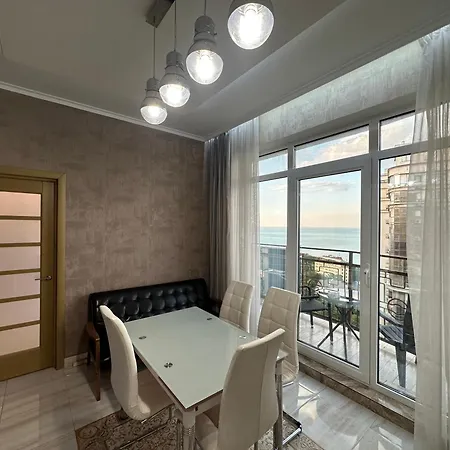 затишна з шикарним видом Apartment Odesa