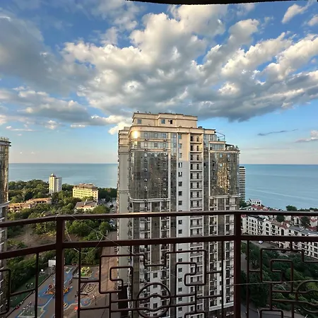 затишна з шикарним видом Odesa